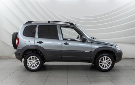 Chevrolet Niva I рестайлинг, 2015 год, 698 000 рублей, 8 фотография