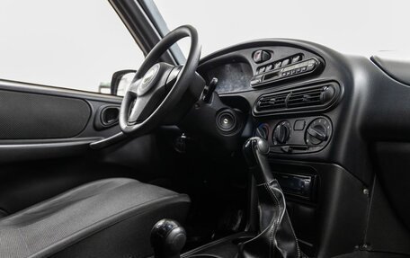 Chevrolet Niva I рестайлинг, 2015 год, 698 000 рублей, 28 фотография