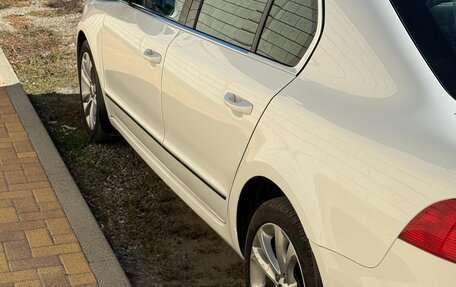 Skoda Superb III рестайлинг, 2011 год, 940 000 рублей, 8 фотография