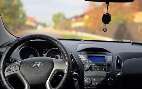 Hyundai ix35 I рестайлинг, 2013 год, 1 375 000 рублей, 23 фотография