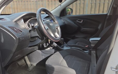 Hyundai ix35 I рестайлинг, 2013 год, 1 375 000 рублей, 27 фотография
