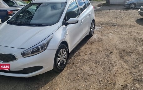 KIA cee'd III, 2016 год, 650 000 рублей, 2 фотография