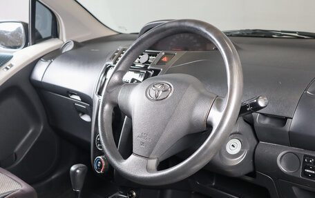 Toyota Vitz, 2005 год, 679 000 рублей, 7 фотография