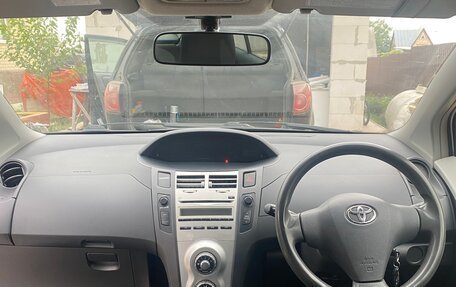 Toyota Vitz, 2005 год, 475 000 рублей, 13 фотография