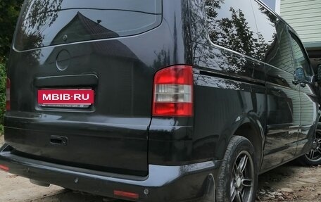 Volkswagen Multivan T5, 2005 год, 1 350 000 рублей, 3 фотография