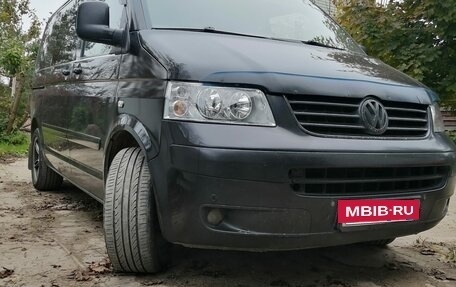Volkswagen Multivan T5, 2005 год, 1 350 000 рублей, 2 фотография
