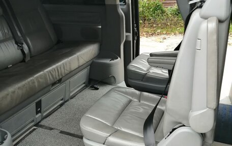 Volkswagen Multivan T5, 2005 год, 1 350 000 рублей, 8 фотография