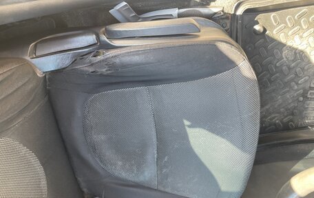 Hyundai Solaris II рестайлинг, 2012 год, 650 000 рублей, 12 фотография