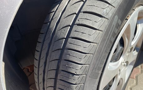 Hyundai Solaris II рестайлинг, 2012 год, 650 000 рублей, 19 фотография