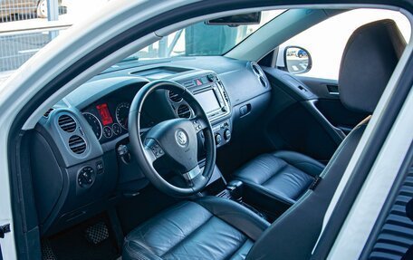 Volkswagen Tiguan I, 2009 год, 895 000 рублей, 13 фотография