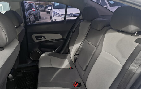 Chevrolet Cruze II, 2011 год, 715 000 рублей, 4 фотография