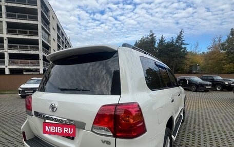Toyota Land Cruiser 200, 2012 год, 3 900 000 рублей, 7 фотография
