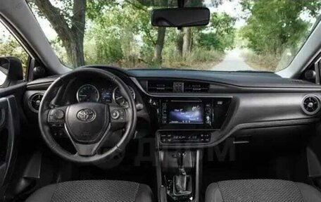 Toyota Corolla, 2018 год, 1 800 000 рублей, 9 фотография