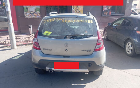 Renault Sandero I, 2014 год, 690 000 рублей, 2 фотография