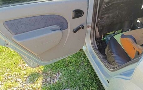 Renault Logan I, 2006 год, 300 000 рублей, 6 фотография