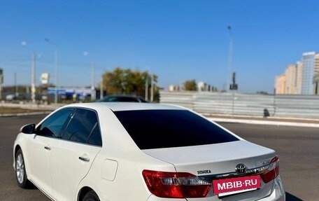 Toyota Camry, 2014 год, 1 800 000 рублей, 4 фотография