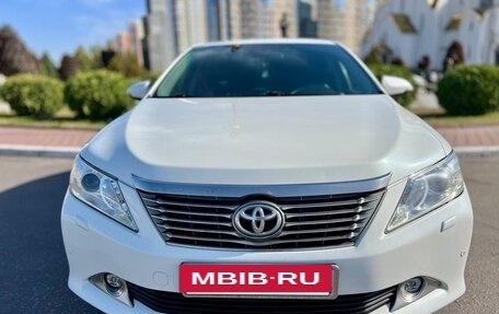 Toyota Camry, 2014 год, 1 800 000 рублей, 3 фотография