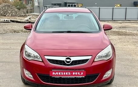 Opel Astra J, 2010 год, 720 000 рублей, 2 фотография