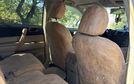 Toyota Highlander III, 2008 год, 1 700 000 рублей, 10 фотография