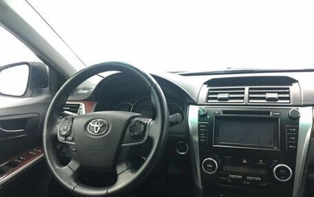 Toyota Camry, 2014 год, 1 700 000 рублей, 10 фотография