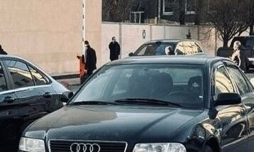 Audi A4, 1999 год, 270 000 рублей, 1 фотография