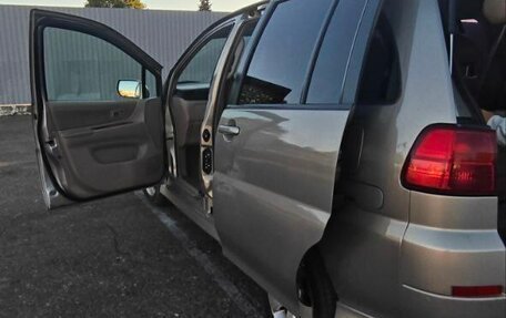 Nissan Prairie III, 2003 год, 520 000 рублей, 6 фотография