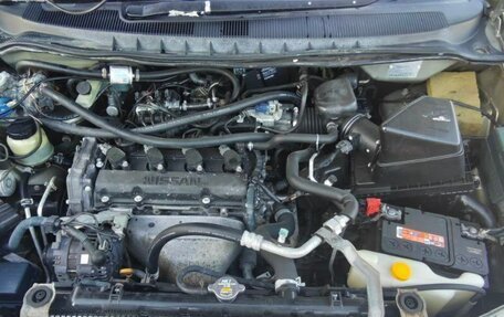 Nissan Prairie III, 2003 год, 520 000 рублей, 13 фотография
