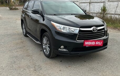 Toyota Highlander III, 2015 год, 2 530 000 рублей, 3 фотография
