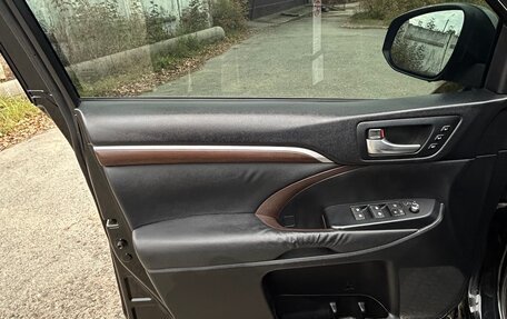 Toyota Highlander III, 2015 год, 2 530 000 рублей, 9 фотография