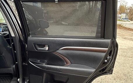 Toyota Highlander III, 2015 год, 2 530 000 рублей, 15 фотография