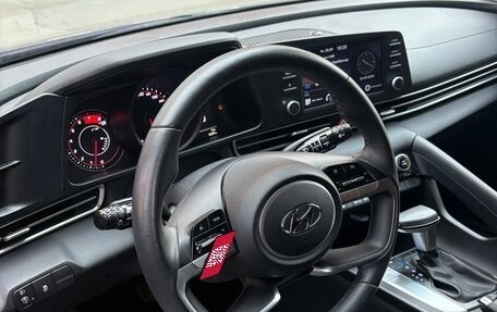 Hyundai Elantra, 2021 год, 2 300 000 рублей, 6 фотография