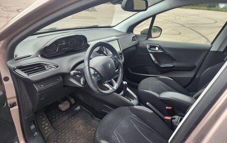 Peugeot 208 II, 2013 год, 800 000 рублей, 6 фотография