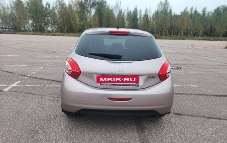 Peugeot 208 II, 2013 год, 800 000 рублей, 4 фотография