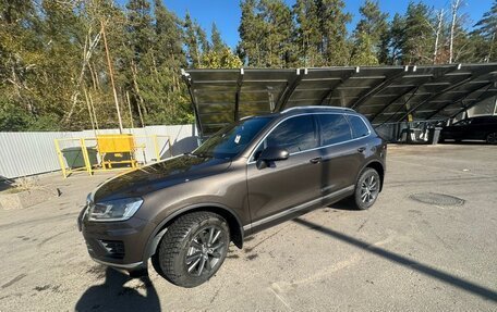 Volkswagen Touareg III, 2016 год, 2 950 000 рублей, 2 фотография