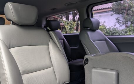 Hyundai Grand Starex Grand Starex I рестайлинг 2, 2011 год, 1 649 000 рублей, 6 фотография