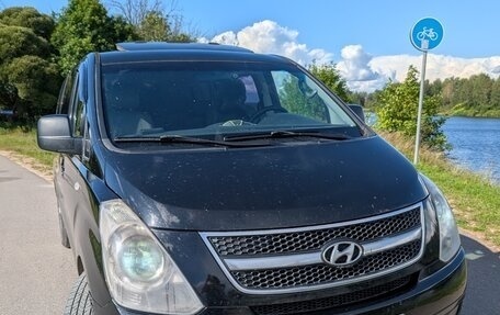 Hyundai Grand Starex Grand Starex I рестайлинг 2, 2011 год, 1 649 000 рублей, 5 фотография