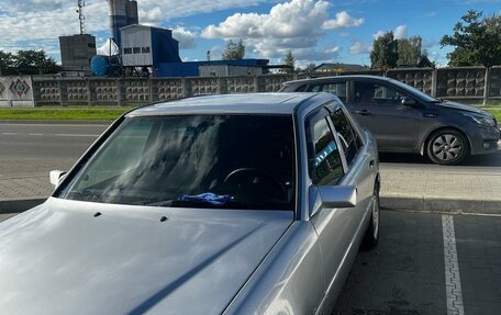 Mercedes-Benz E-Класс, 1994 год, 350 000 рублей, 3 фотография