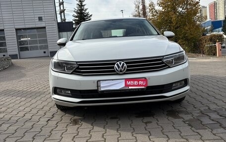 Volkswagen Passat B8 рестайлинг, 2016 год, 1 620 000 рублей, 2 фотография
