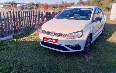 Volkswagen Polo VI (EU Market), 2016 год, 1 200 000 рублей, 1 фотография
