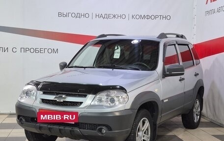 Chevrolet Niva I рестайлинг, 2014 год, 609 000 рублей, 3 фотография