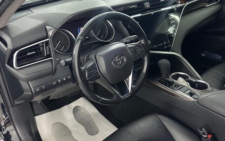 Toyota Camry, 2019 год, 2 900 000 рублей, 6 фотография