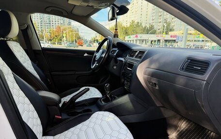 Volkswagen Jetta VI, 2014 год, 950 000 рублей, 14 фотография