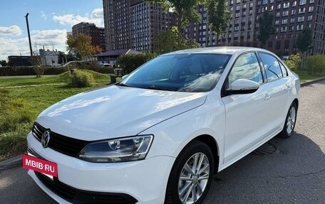 Volkswagen Jetta VI, 2014 год, 950 000 рублей, 3 фотография