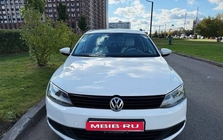 Volkswagen Jetta VI, 2014 год, 950 000 рублей, 2 фотография
