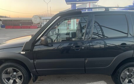 Chevrolet Niva I рестайлинг, 2019 год, 835 000 рублей, 4 фотография