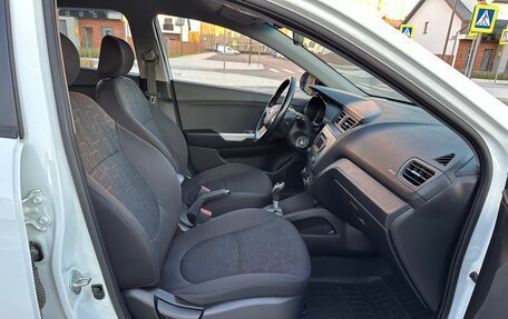 KIA Rio III рестайлинг, 2013 год, 1 200 000 рублей, 25 фотография