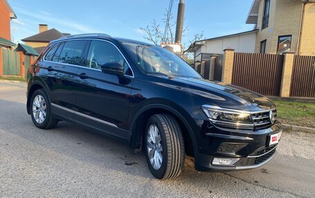 Volkswagen Tiguan II, 2017 год, 2 700 000 рублей, 3 фотография