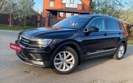 Volkswagen Tiguan II, 2017 год, 2 700 000 рублей, 8 фотография