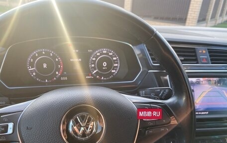 Volkswagen Tiguan II, 2017 год, 2 700 000 рублей, 11 фотография