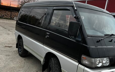 Mitsubishi Delica III, 1993 год, 800 000 рублей, 31 фотография
